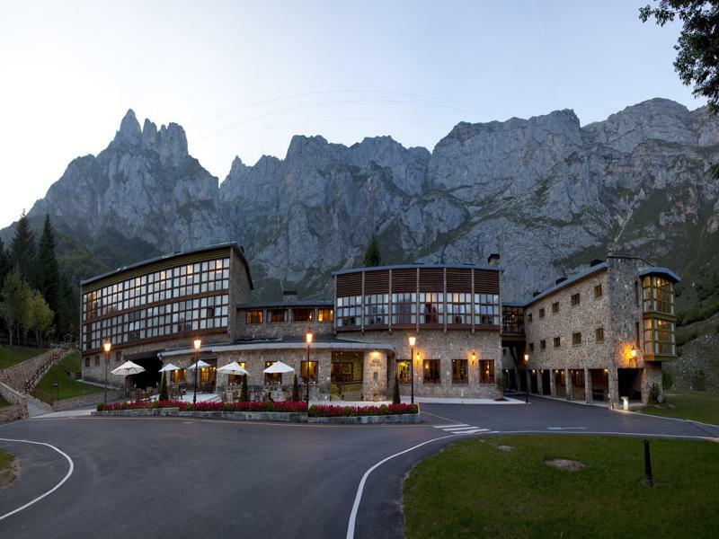 Parador De Fuente De Exterior photo